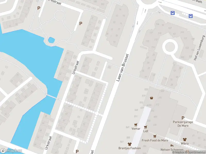 Ambulance met gepaste spoed naar de Duivelandstraat in Alkmaar