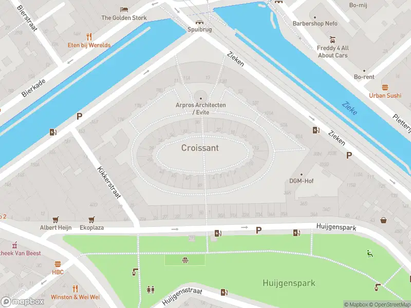 Ambulance met grote spoed naar de Bocht van Guinea in 's-Gravenhage