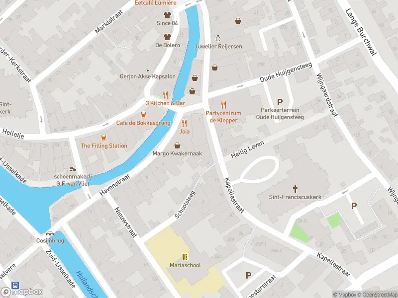 Politie naar de Leeuweringerstraat in Oudewater vanwege aanrijding met letsel