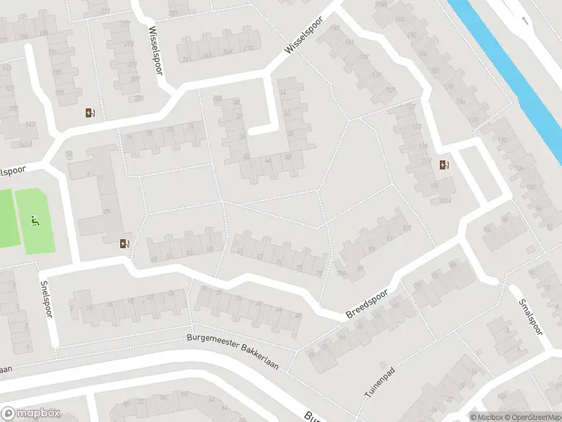 Ambulance met grote spoed naar de Breedspoor in Capelle aan den IJssel