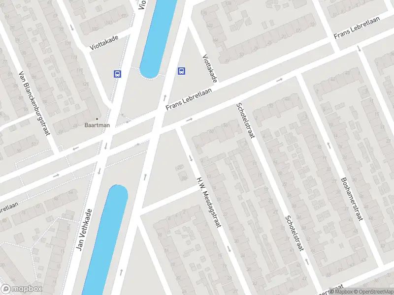 Ambulance met grote spoed naar de H.W. Mesdagstraat in Dordrecht