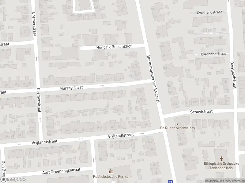 Ambulance met gepaste spoed naar de Murraystraat in Pernis Rotterdam