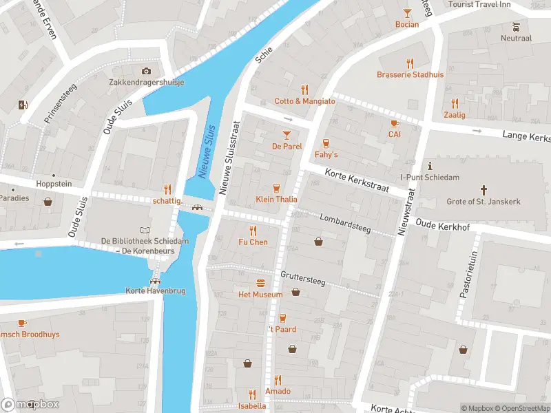 Ambulance met grote spoed naar de Hoogstraat in Schiedam