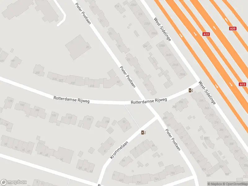 Ambulance met gepaste spoed naar de Pieter Postlaan in Rotterdam