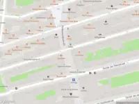 Ambulance met grote spoed naar de Da Costakade in Amsterdam