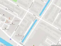 Ambulance met grote spoed naar de Laurensvliet in Zwijndrecht