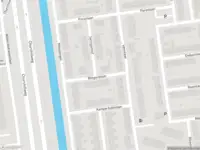 Ambulance met gepaste spoed naar de Wingerdlaan in Schiedam