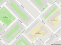 Ambulance met grote spoed naar de Voltaplein in Amsterdam