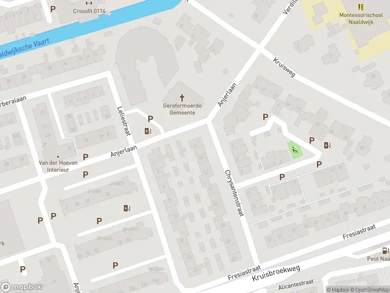 Ambulance met grote spoed naar de Chrysantenstraat in Naaldwijk