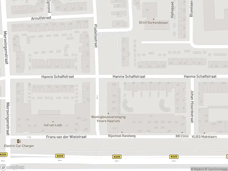 Ambulance met gepaste spoed naar de Truus Oversteegenstraat in Haarlem