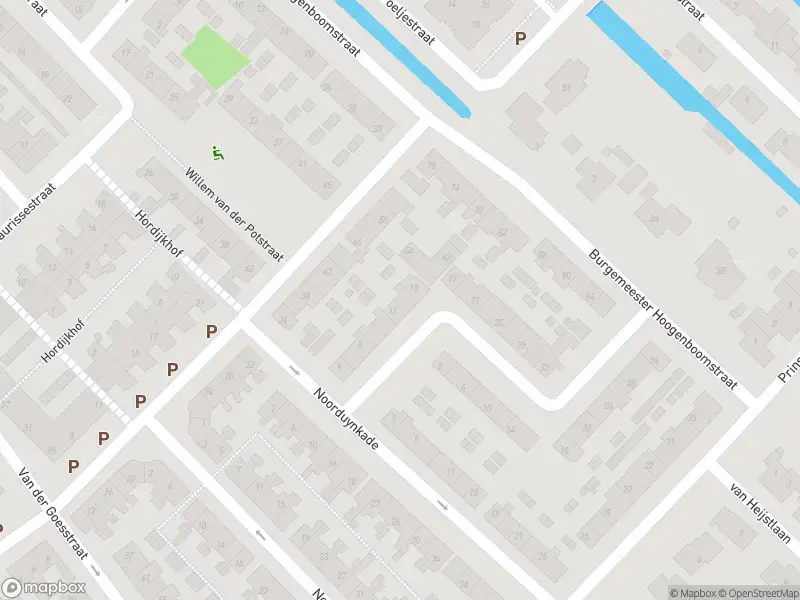 Brandweer met grote spoed naar de Broekpolderlaan in Honselersdijk vanwege voertuigen te water