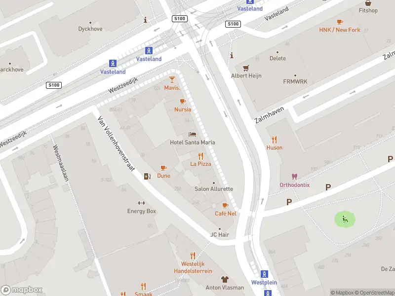 Ambulance met grote spoed naar de Scheepstimmermanslaan in Rotterdam