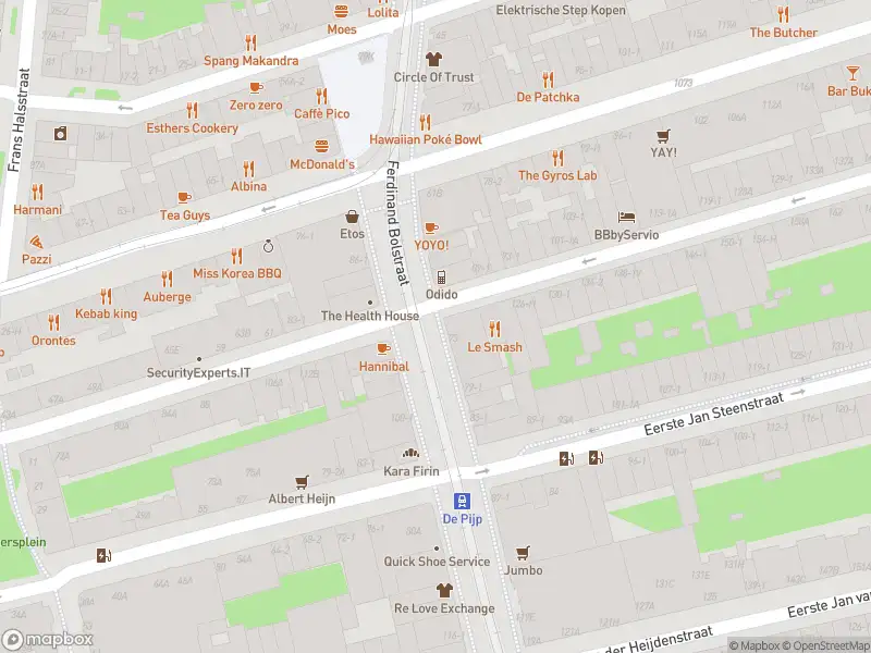 Ambulance met gepaste spoed naar de Jacob Catskade in Amsterdam