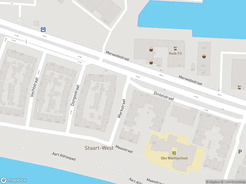 Brandweer met grote spoed naar de Markstraat in Dordrecht vanwege gebouwbrand