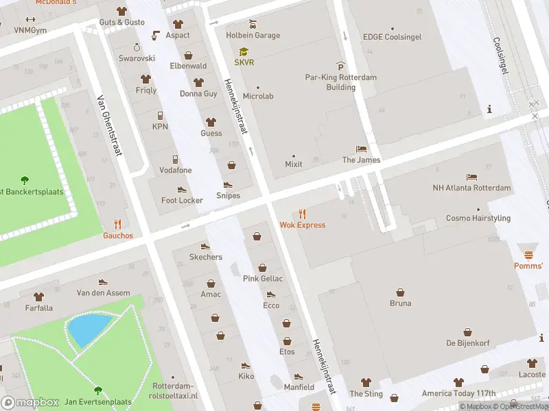 Brandweer met gepaste spoed naar de Hennekijnstraat in Rotterdam vanwege een liftopsluiting