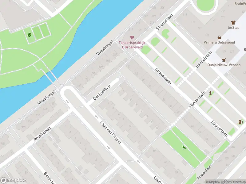 Ambulance met gepaste spoed naar de Donizettihof in Nieuw-Vennep