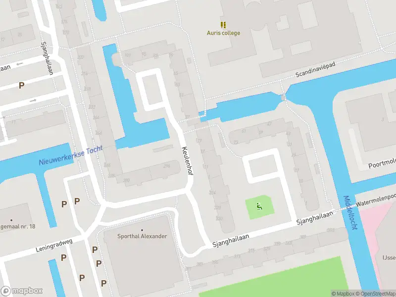 Ambulance met gepaste spoed naar de Keulenhof in Rotterdam