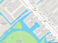 Ambulance met grote spoed naar de Zegge in Voorburg