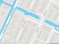 Ambulance met grote spoed naar de Ina Boudier-Bakkerlaan in Amstelveen