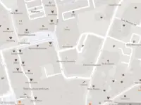 Brandweer en politie met grote spoed naar de Mercuriusplein in Assen vanwege middelgrote brand