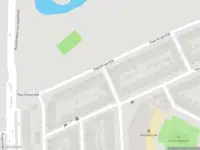 Ambulance met gepaste spoed naar de Vlaardingerdijk in Schiedam