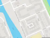 Ambulance met gepaste spoed naar de Kloosterven in Zaandam