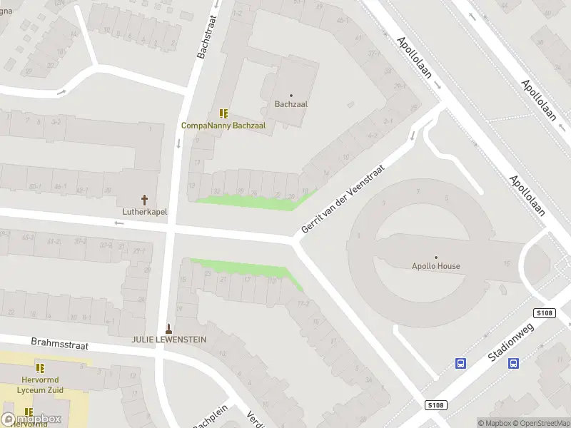 Ambulance met grote spoed naar de Brahmsstraat in Amsterdam