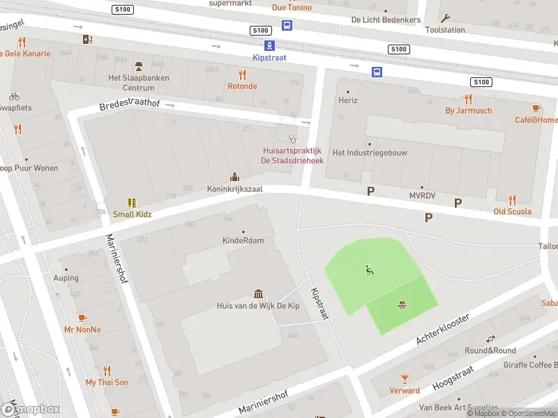 Ambulance met grote spoed naar de Kipstraat in Rotterdam