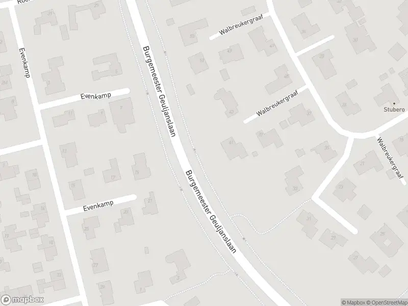 Brandweer met gepaste spoed naar de Hattem in Roermond vanwege een liftopsluiting