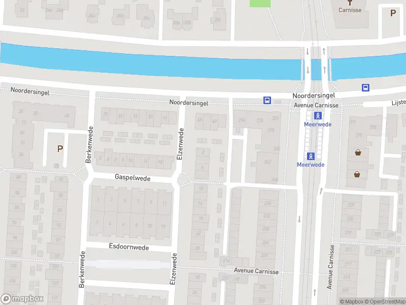 Ambulance met grote spoed naar de Elzenwede in Barendrecht