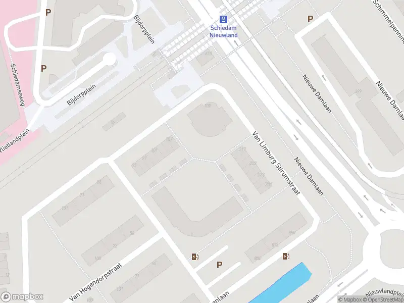 Traumahelikopter naar de Van Limburg Stirumstraat in Schiedam