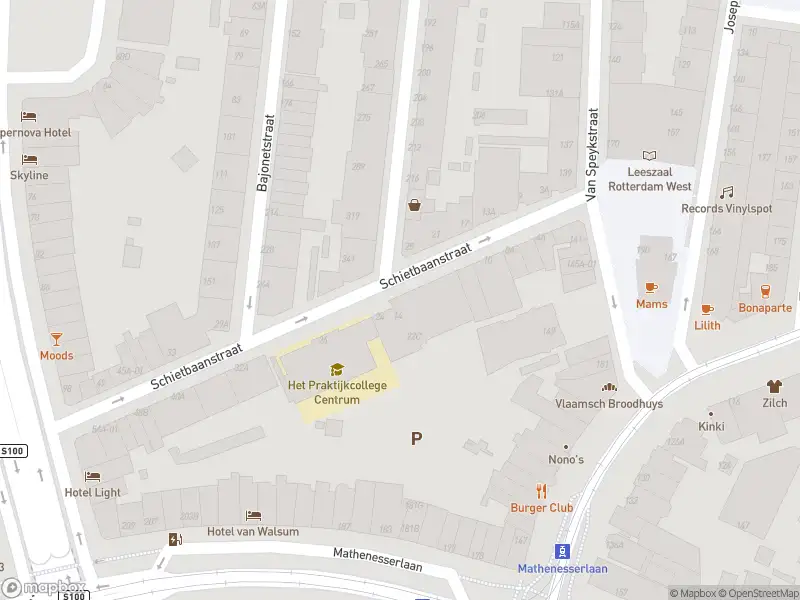 Ambulance met gepaste spoed naar de Schietbaanstraat in Rotterdam