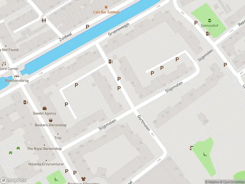 Ambulance met grote spoed naar de Gortmolen in 's-Gravenhage