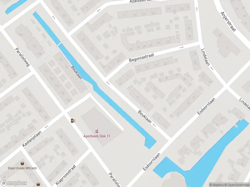 Ambulance met gepaste spoed naar de Beuklaan in Alblasserdam