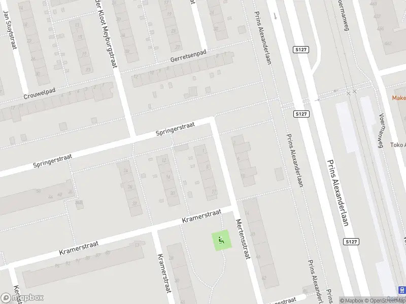 Ambulance met gepaste spoed naar de Mertensstraat in Rotterdam