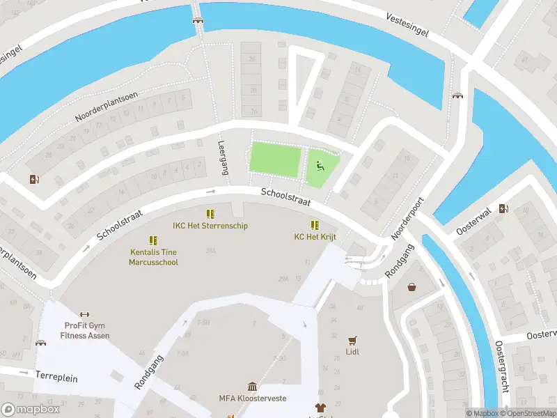 Brandweer met grote spoed naar de Schoolstraat in Assen vanwege afgaan automatisch brandalarm