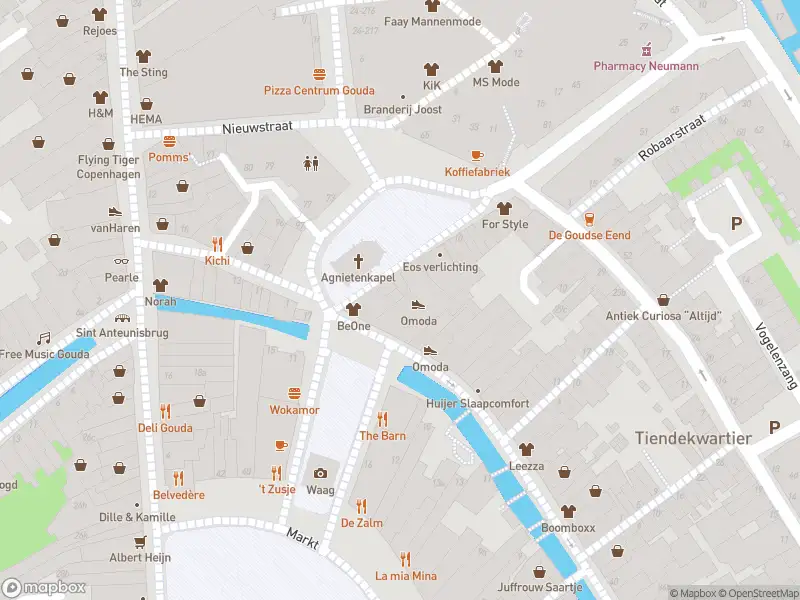 Brandweer met gepaste spoed naar de Nieuwe-Marktpassage in Gouda vanwege een liftopsluiting