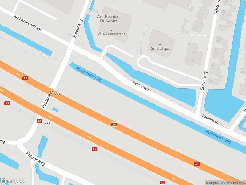 Ambulance met gepaste spoed naar de Polderweg in Ouderkerk aan de Amstel