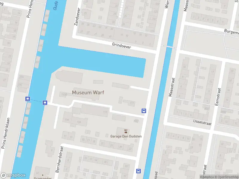 Brandweer met gepaste spoed naar de Waalstraat in Nieuwegein vanwege wateroverlast