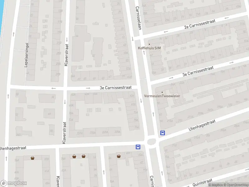 Ambulance met grote spoed naar de 3e Carnissestraat in Rotterdam