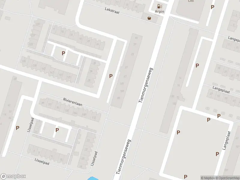 Ambulance met gepaste spoed naar de Lekstraat in Rozenburg