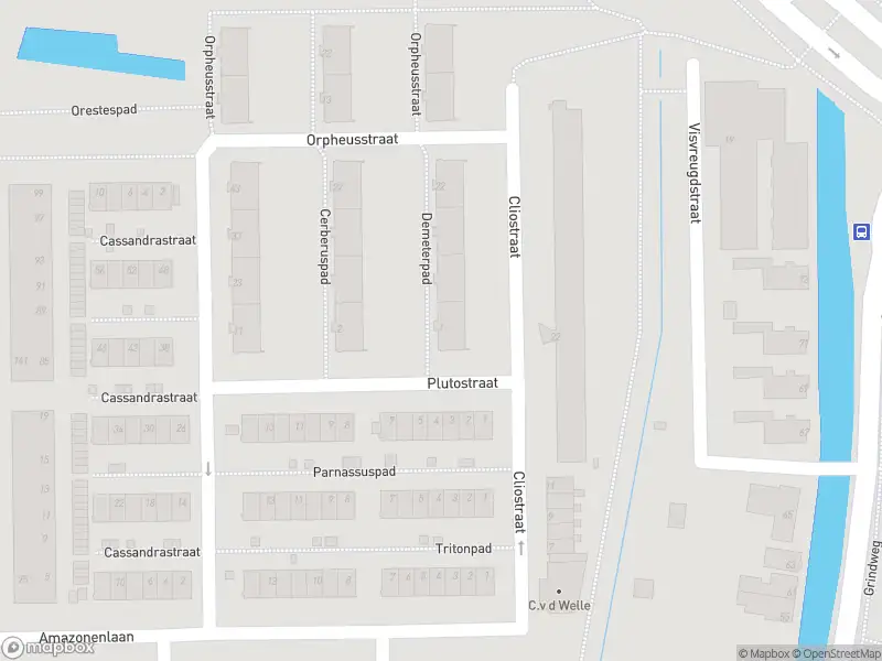 Ambulance met gepaste spoed naar de Demeterpad in Rotterdam