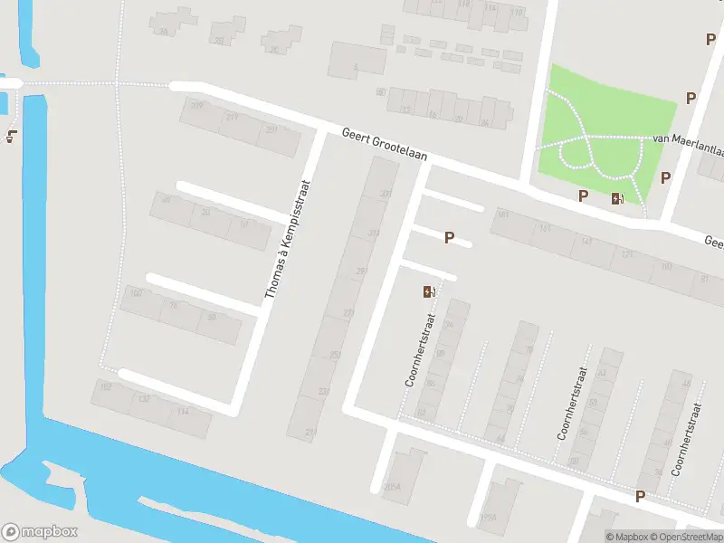 Ambulance met gepaste spoed naar de Coornhertstraat in Vlaardingen