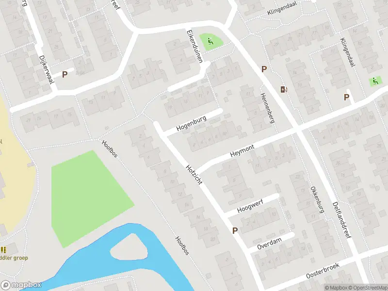 Ambulance met grote spoed naar de Hogenburg in Pijnacker