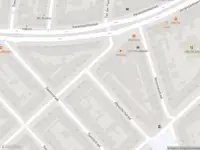 Ambulance met gepaste spoed naar de Messchertstraat in Rotterdam