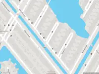 Ambulance met grote spoed naar de Alikruikhof in 's-Gravenhage