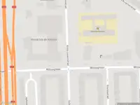 Ambulance met gepaste spoed naar de Krelis Louwenstraat in Amsterdam