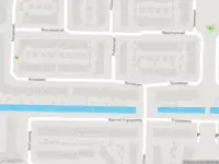 Ambulance met grote spoed naar de Koraallaan in Barendrecht