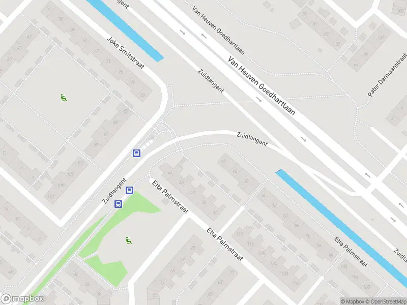 Brandweer met gepaste spoed naar de Bennebroekerweg in Hoofddorp vanwege voertuigbrand