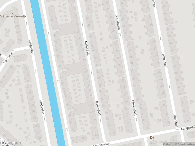 Ambulance met grote spoed naar de Meiendaal in Rotterdam